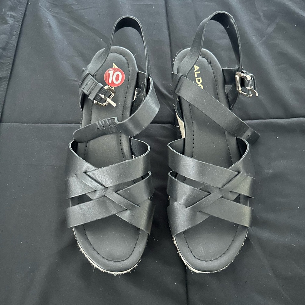 Aldo wedge shoes
